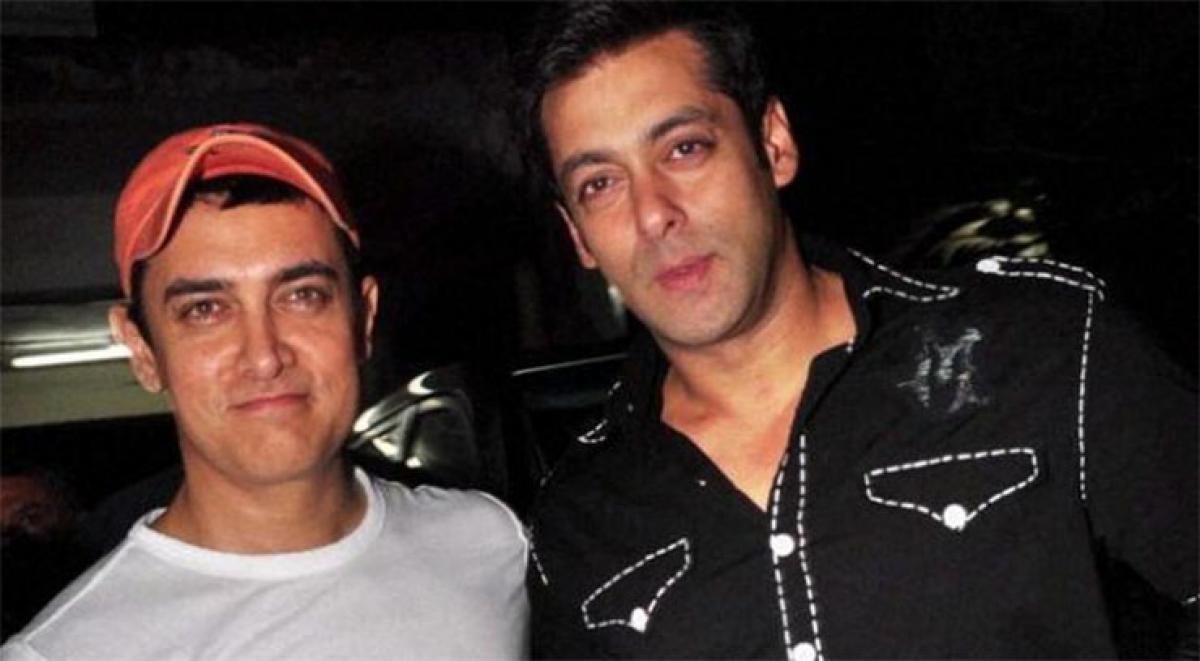 Salman arranges screening of ‘Bajrangi Bhaijaan’ for Aamir